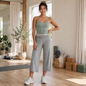 N.Y.L. New York  Athletic Capris Grey XL Yoga Workout Pants Women